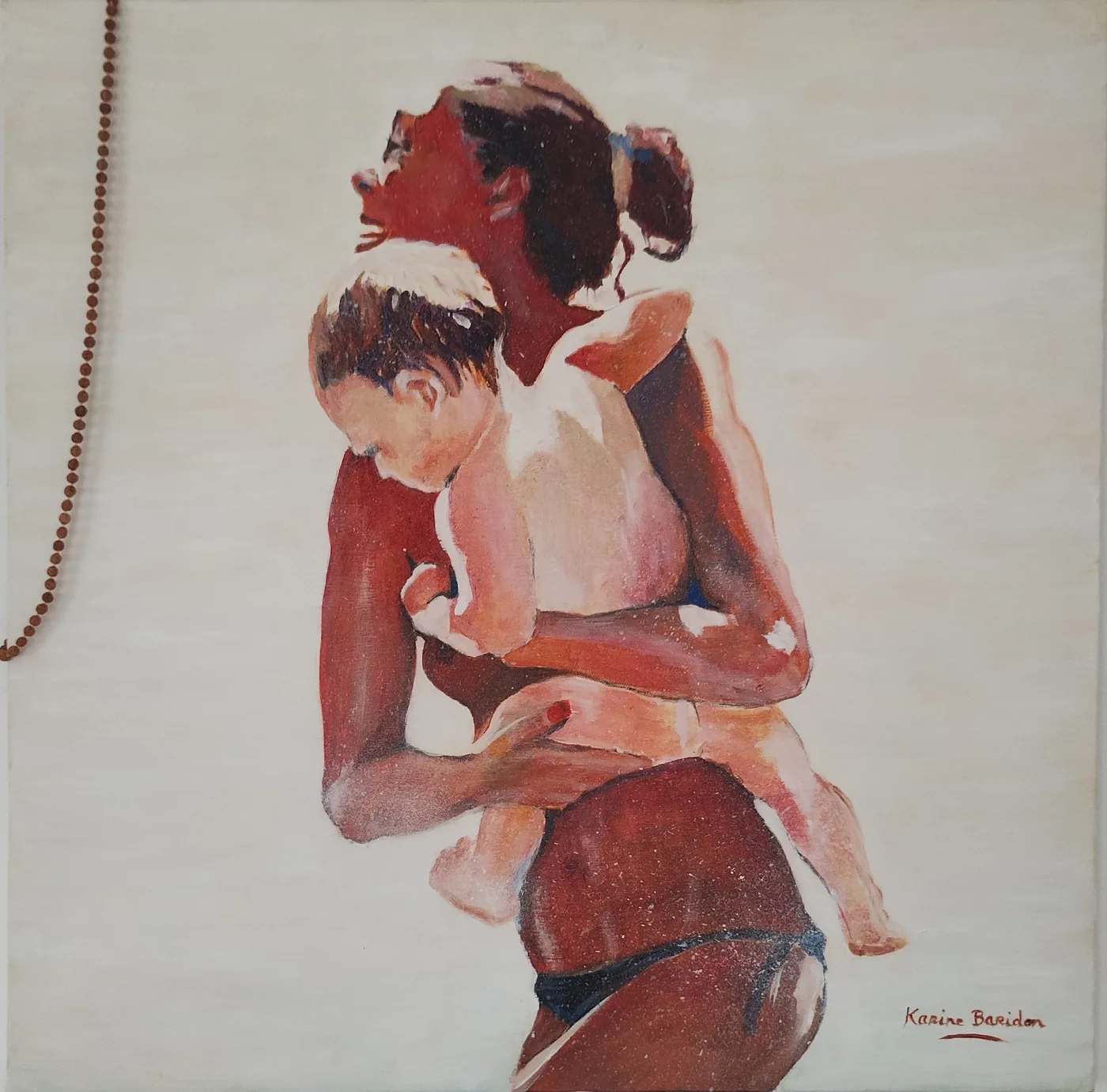 Peinture de Karine Baridon : une mère porte son enfant contre elle, sur un fond clair.